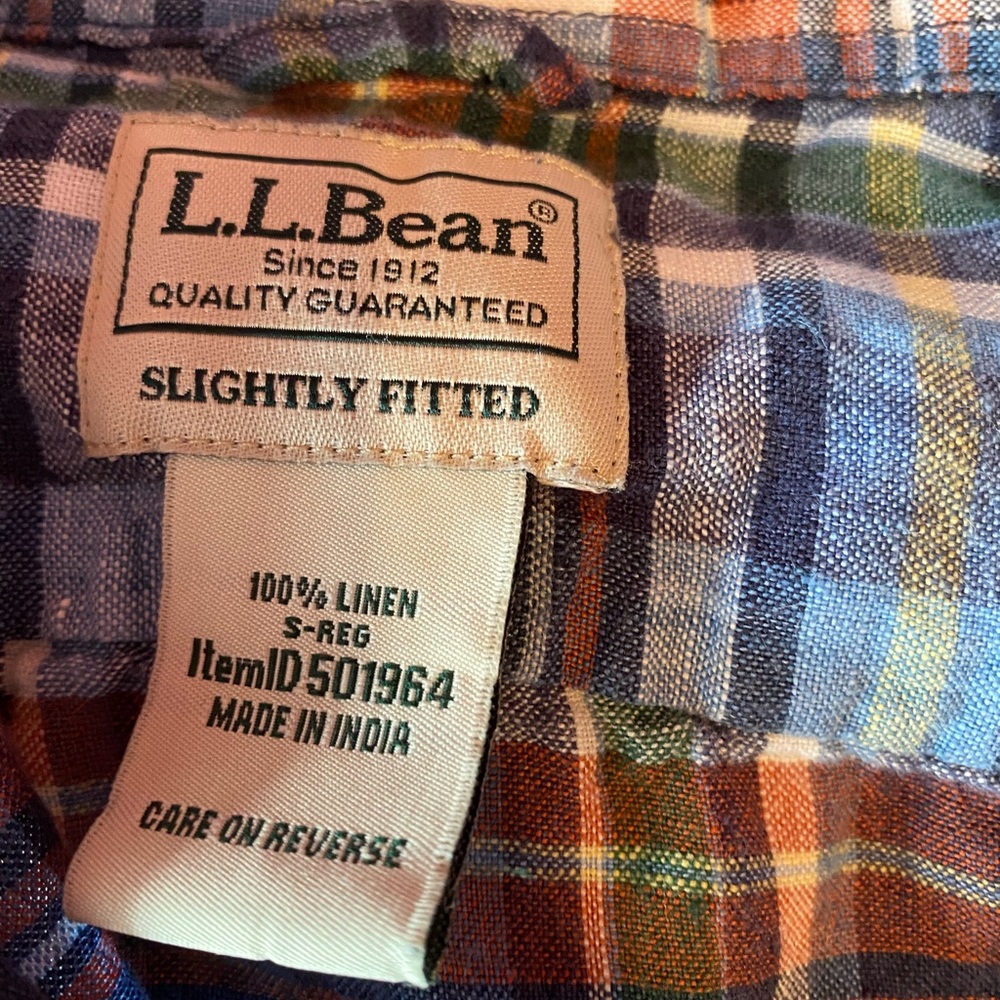 Button down plaid - Picture 2 of 3